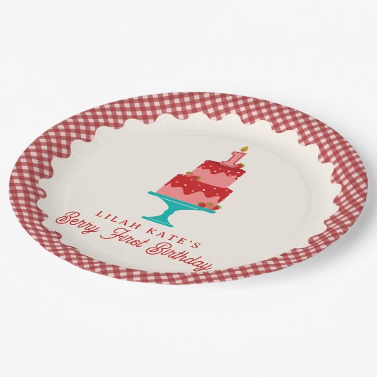 Berry First Birthday Strawberry Cake Pappteller (Schrägansicht)