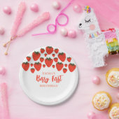 Berry First Birthday Strawberry Design Pappteller (Party)
