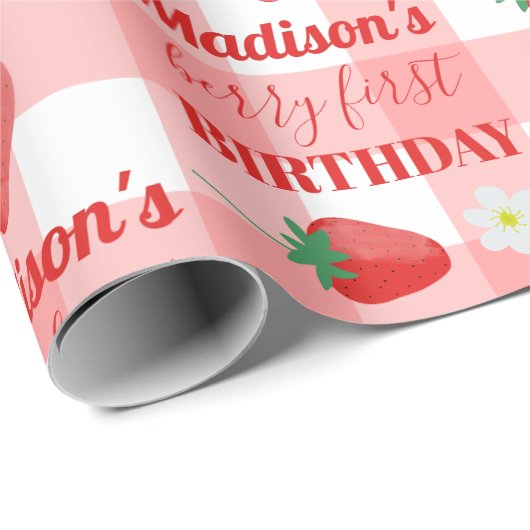 Berry First Birthday Strawberry Erster Name Geschenkpapier (Rolleneckpunkt)