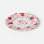 Berry First Birthday Strawberry Girl Pappteller (Schrägansicht)