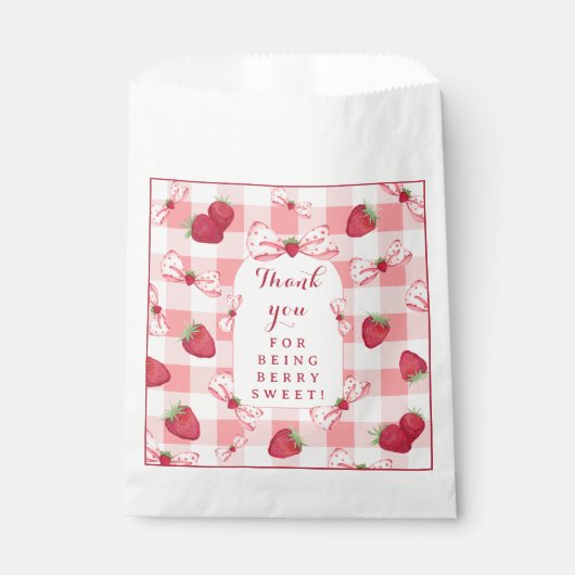 Berry First Birthday Strawberry Red Gingham Bows Geschenktütchen (Vorderseite)