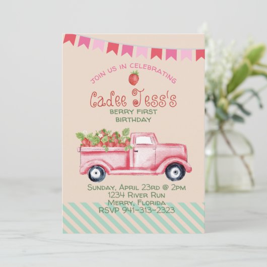 Berry First Birthday Strawberry Thema Einladung (Stehend Vorderseite)