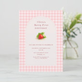 Berry First Erdbeergingham 1. Geburtstag Einladung (Stehend Vorderseite)