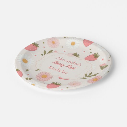 Berry First | Niedliche Erdbeere Mädchen 1. Geburt Pappteller (Schrägansicht)