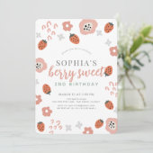 Berry First Pink Strawberry Girl Birthday Einladung (Stehend Vorderseite)