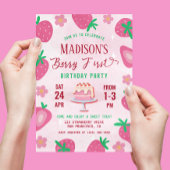 Berry First Strawberry Birthday Party Einladung
