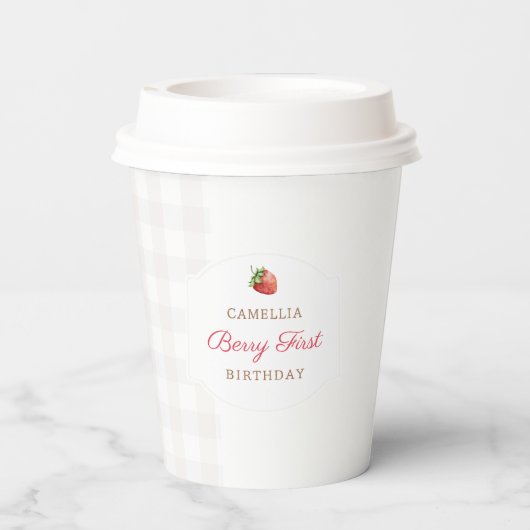 Berry First Strawberry Gingham Birthday Party Pappbecher (Rückseite)