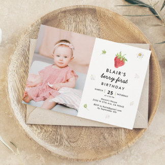 Berry First Strawberry Girl 1. Geburtstag Foto Einladung
