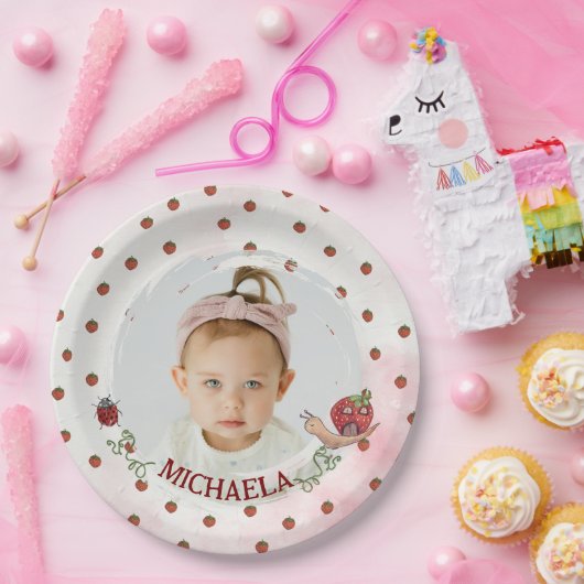 Berry First Strawebery Custom Foto Pappteller (Party)