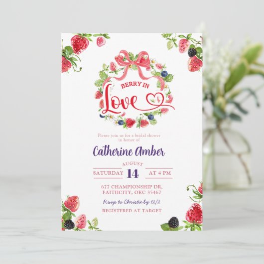Berry in Liebe Brautparty Einladung (Stehend Vorderseite)