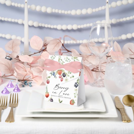 Berry in Love Watercolor Berries Bridal Shower Geschenkschachtel (Hochzeit)