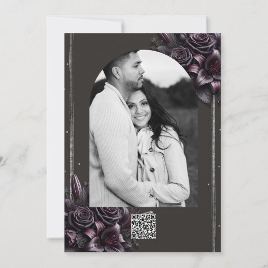 Berry Lila & Black Lily Rose Floral Wedding Einladung (Rückseite)