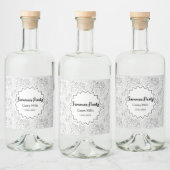 Berry Strawberry Cherry Black Hand drawn Modern. Alkoholflaschenetikett (Flaschen)