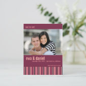 Berry Stripes: Save the Date Foto Postkarte (Stehend Vorderseite)
