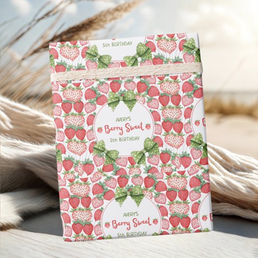Berry Sweet 5th Birthday Strawberry Party Geschenkpapier