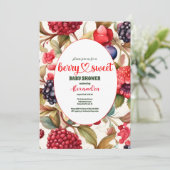Berry Sweet Baby Shower Einladung (Stehend Vorderseite)