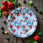 Berry Sweet Baby Shower Paper Plate Pappteller<br><div class="desc">Dieses bezaubernde Design strahlt Charme aus und eignet sich perfekt für einen Frühling- und Sommermassagebaum! Die fetten, saftigen Erdbeeren und die tiefgründige Blues der Heidelbeeren Pop vor einem knusprigen, weißen Hintergrund, sorgen für ein frisches, spielerisches Ambiente und eignen sich für geschlechtsneutrale Babyduschen. Die "Berry Sweet" Schrift in einem stilvollen Schriftart...</div>