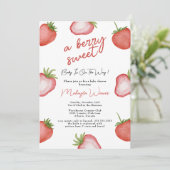 Berry Sweet Baby Shower Strawberry Einladung (Stehend Vorderseite)