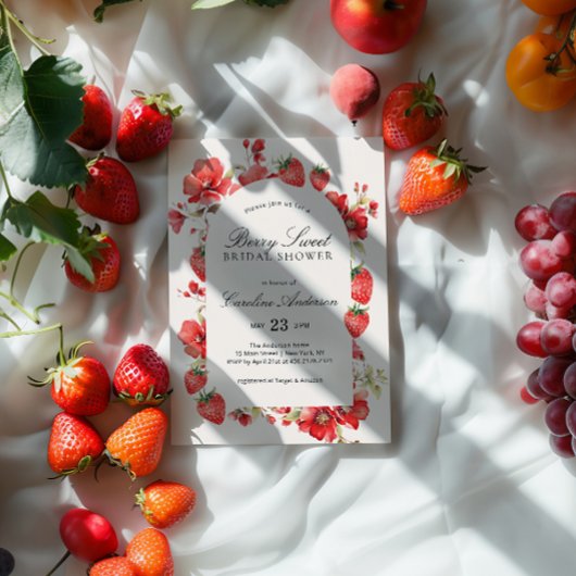 Berry Sweet Brautparty Strawberry Floral Einladung