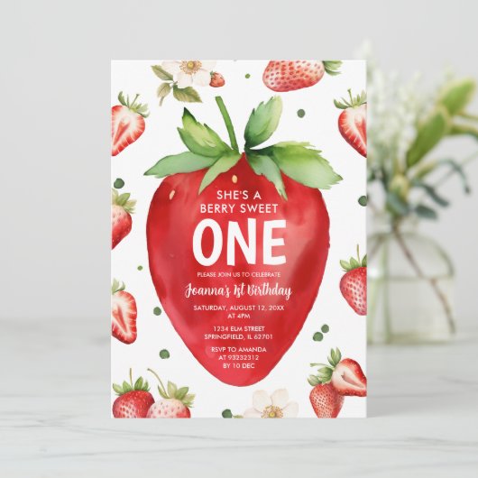 Berry Sweet One Niedlich Girl Strawberry 1. Geburt Einladung (Stehend Vorderseite)