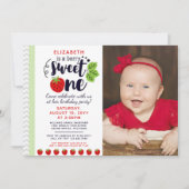 Berry Sweet ONE Strawberry Baby Erstgeburt Einladung (Vorderseite)