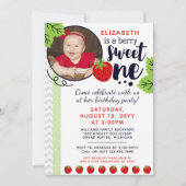 Berry Sweet ONE Strawberry Baby First Birthday Inv Einladung (Vorderseite)