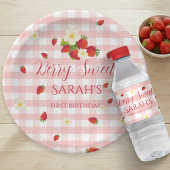 Berry Sweet Strawberry 1st Birthday Party Pappteller