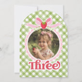 Berry Sweet Strawberry 3. Geburtstag Einladung (Rückseite)