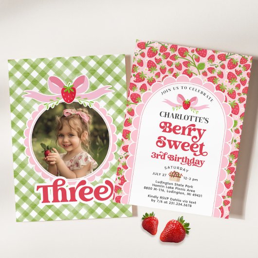 Berry Sweet Strawberry 3. Geburtstag Einladung