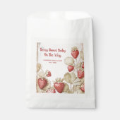 Berry Sweet Strawberry Baby Dusche Geschenktütchen (Vorderseite)