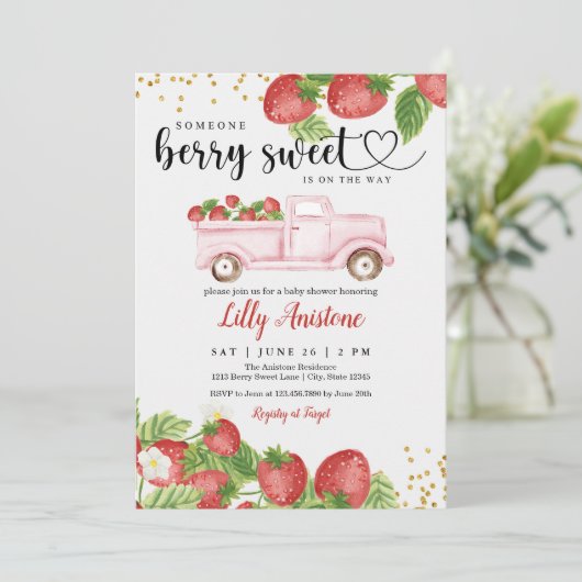 Berry Sweet Strawberry Baby Shower Einladung (Stehend Vorderseite)