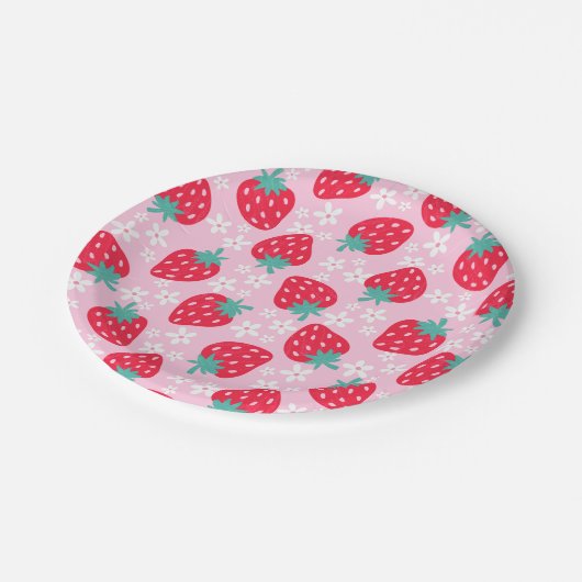 Berry Sweet Strawberry Baby Shower Pappteller (Schrägansicht)