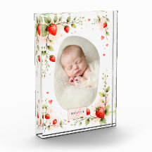 Berry Sweet Strawberry Botanisches Baby Monogramm