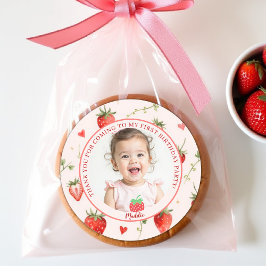 Berry Sweet Strawberry Farmhouse Chic 1st Birthday Runder Aufkleber
