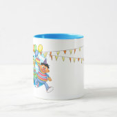 Bert und Ernie Birthday Balloons Tasse (Zentrum)