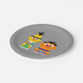 Bert und Ernie Pixel Art Pappteller (Schrägansicht)