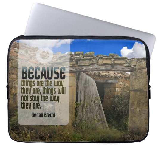 Bertolt Brecht Inspiration Zitat "Change" Laptopschutzhülle (Vorderseite)