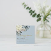 Beruflich Dusty Blue Gold Floral Chic Quadratische Visitenkarte (Stehend Vorderseite)