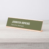 Beruflich minimalistisches modernes Armeegengrün Schreibtischnamensplakette (Vorderseite )