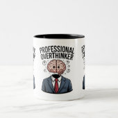 Beruflich Overthinker" Zweifarbige Tasse (Mittel)