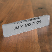 Beruflich Schlicht Modernes Elegantes Grau Namensplakette (Seite)