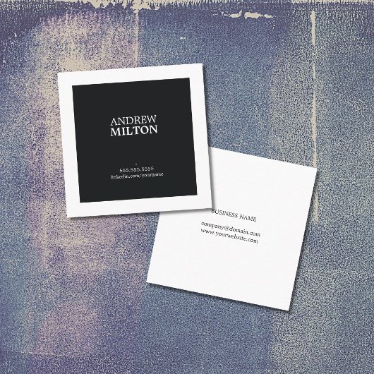 Beruflich Simple Elegant Schwarz-weiß Consultant Quadratische Visitenkarte