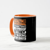 Beruflich versuche ich, die Dinge lustig zu machen Tasse (Vorderseite Links)