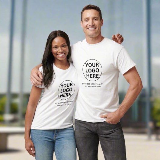 Berufliche Firmenlogos und Markenbezeichnungen ein T-Shirt