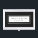 Berufliche Schwarz/Weiß-Gerahmte Bezeichnung und B Visitenkarten Dose<br><div class="desc">Der berufliche Visitenkartenhalter weist ein elegantes minimalistisches Design in einer Schwarz-Weiß-Farbpalette auf. Individuelle Name und Titel auf weißem Hintergrund, gerahmt in einem schlichten Rahmen auf schwarzem Hintergrund. Diese Führungskraft Visitenkartenhalter ist mit personalisiertem Namen und Titel in einfachem, modernem Schriftart dargestellt und als Vorlage mit individuellem Text und gekacheltem Bild konzipiert....</div>