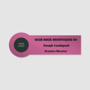 Beruflicher Logomitarbeiter Deep Red Metallic Namensschild