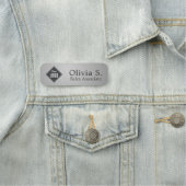 Beruflicher Mitarbeiter des Metallic Grey Company Namensschild (Beispiel)