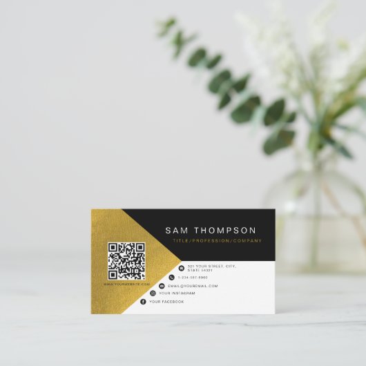 Beruflicher, moderner Black Gold Foil QR Code Visitenkarte (Stehend Vorderseite)