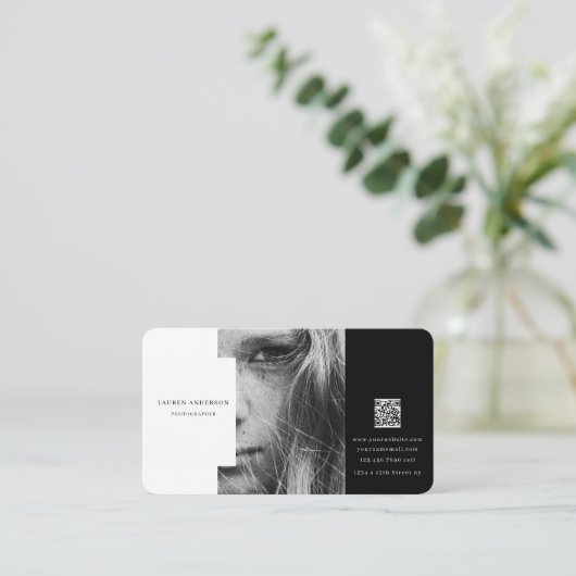 Beruflicher, moderner QR-Code Visitenkarte (Stehend Vorderseite)