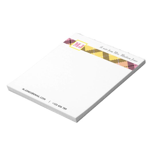 Beruflicher Skriptname Modern Monogram Kariert Notizblock (Rotiert)